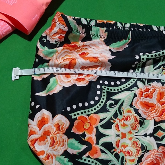 Swim suit bottom - Picture 9 of 11